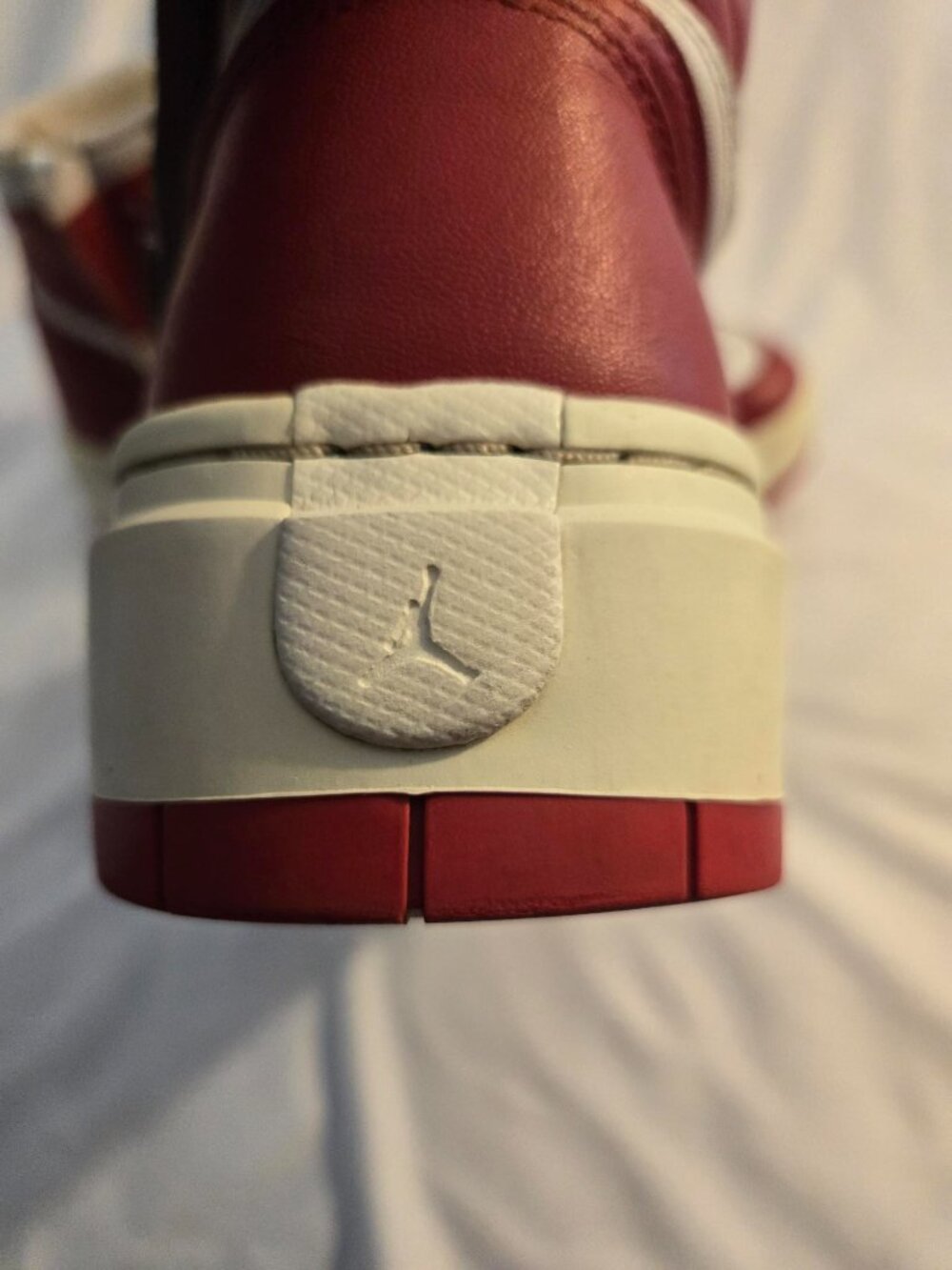 Nike Women’s Air Jordan 1 Elevate High Varsity Red/White Leather Sneakers Size 9 - Picture 5 of 8